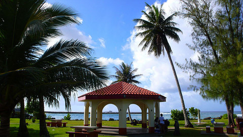 091015-paseo-gazebo.jpg