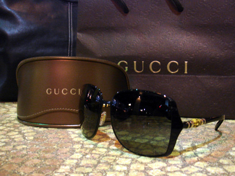 120109-gucci-sale.jpg