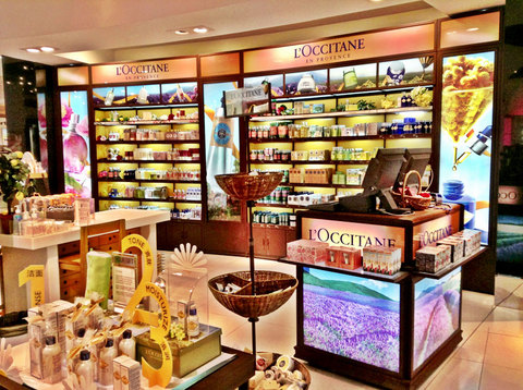 130722-loccitane-dfsguam.jpg