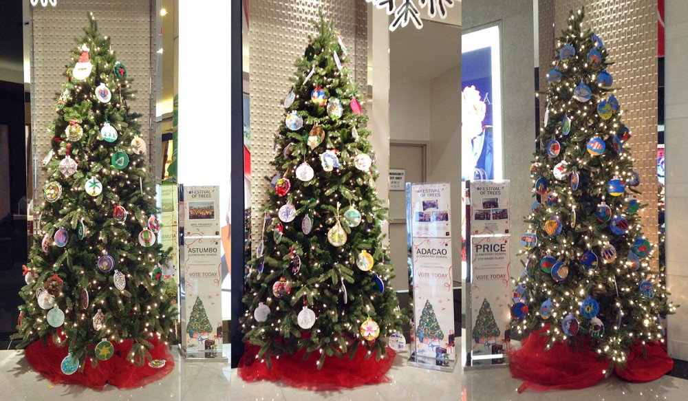 グアムの小学生らによる“Festival of Trees 2014” (Tギャラリアグアム)