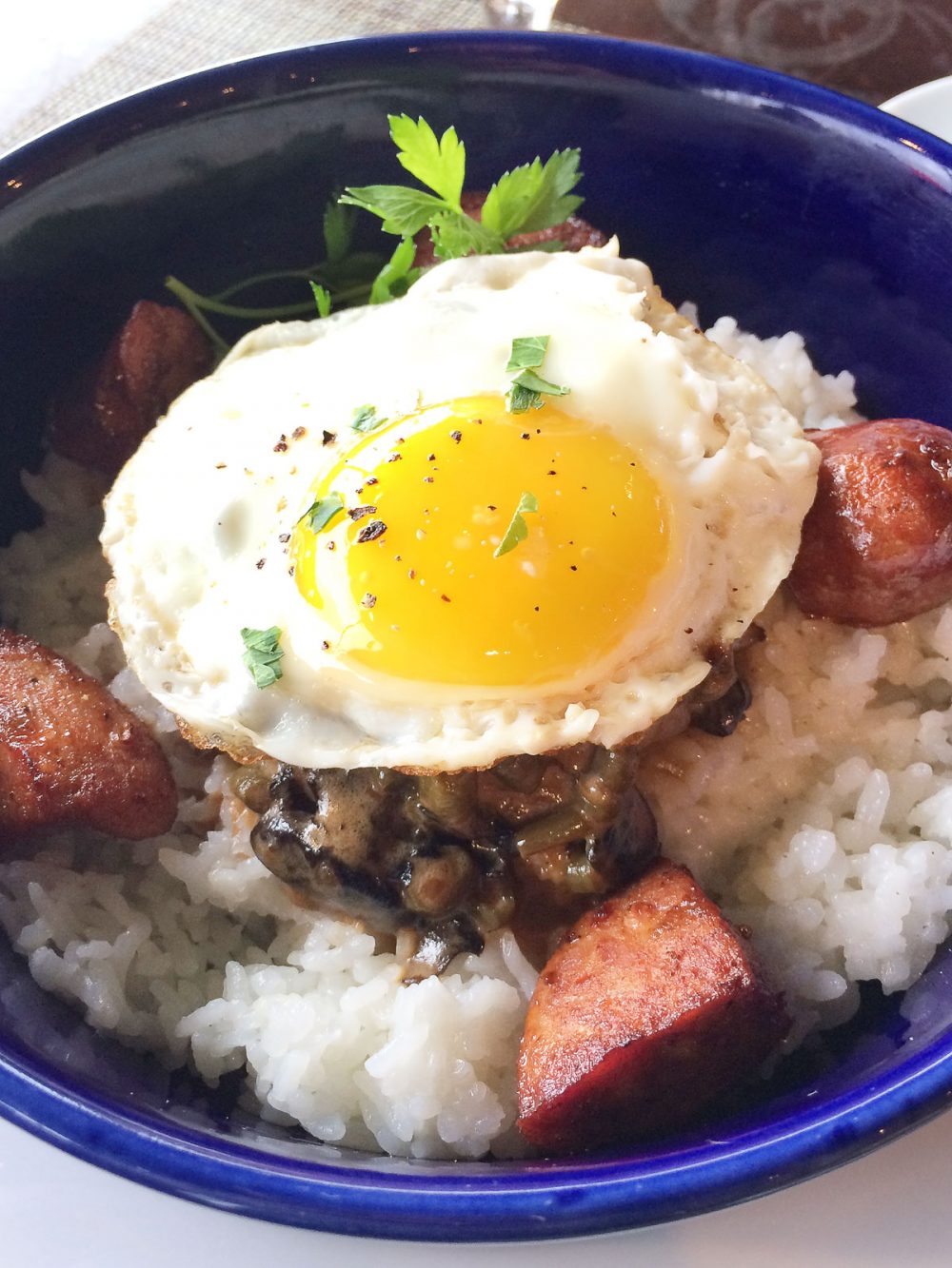 チャモロ ロコモコ丼($20.00) セイルズのリゾートモーニング