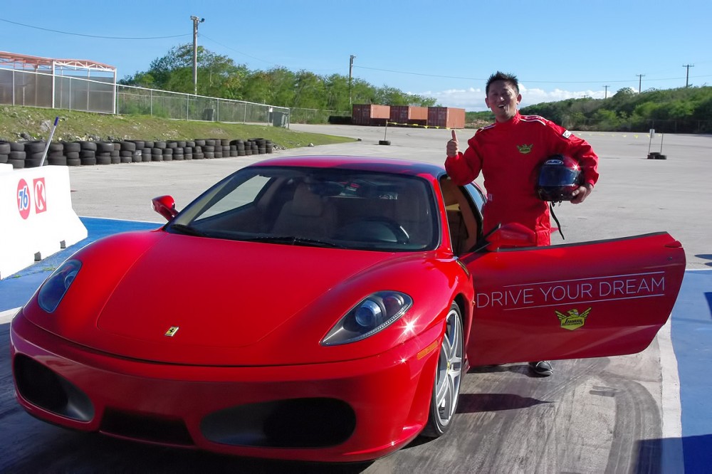 フェラーリF430をドライブ! (グアムオートスポーツ)