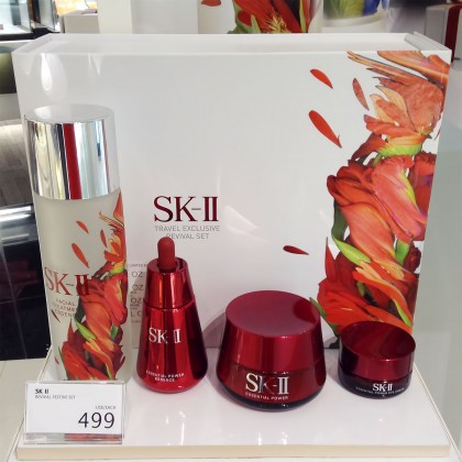 SK-II クリスマス限定スペシャルコフレ「リバイバル フェスティヴ セット($499.00)」(Tギャラリアグアム)